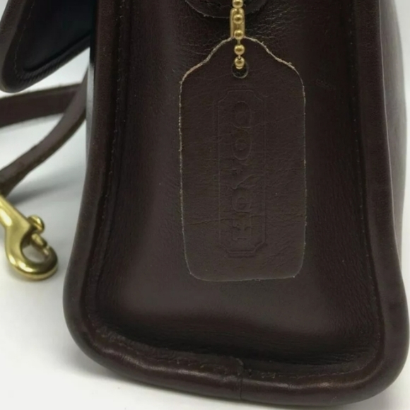 Coach court - Picture 3 of 5